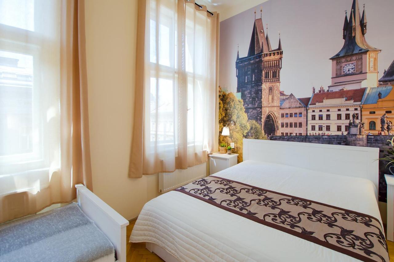 Center Legerova Apartment